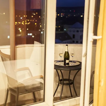 Business Class * 克卢日-纳波卡